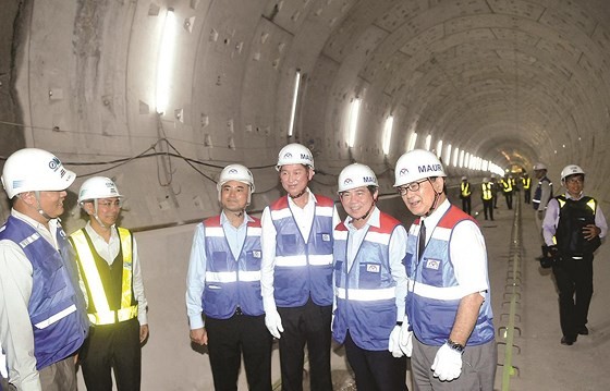 HCMC speeds up first metro line ảnh 2