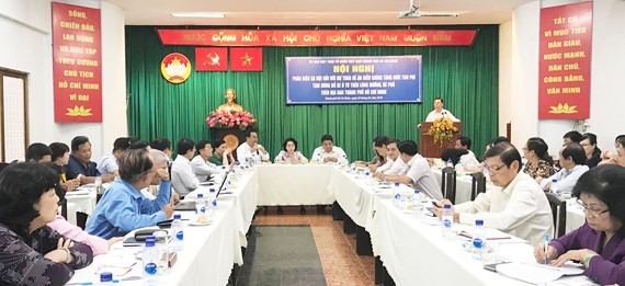 Car parking fee should be increased at suitable level ảnh 1