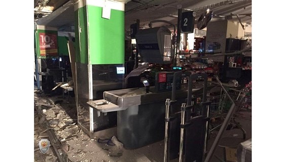 10 hurt in Saint Petersburg supermarket bombing ảnh 2