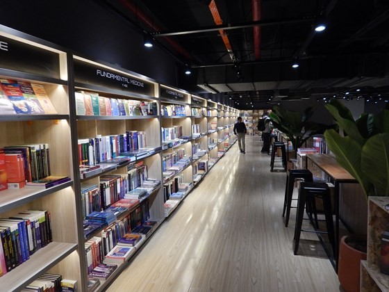 Ngỡ ngàng vẻ đẹp của TP sách châu Âu vừa đến với bạn đọc TP Hồ Chí Minh ảnh 6