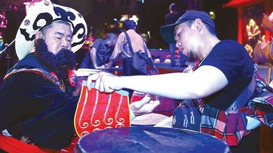TrÄm nÄm sân khấu cải lương ảnh 6