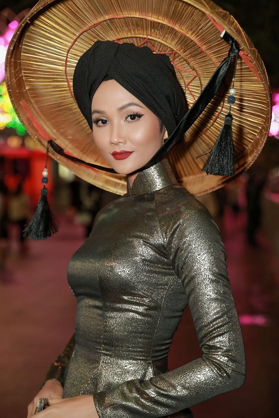 H’Hen Nie named in country’s most influential women list ảnh 3