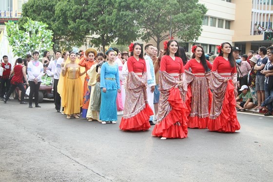 The 7th Buon Ma Thuot coffee festival kicks off with street festival ảnh 8