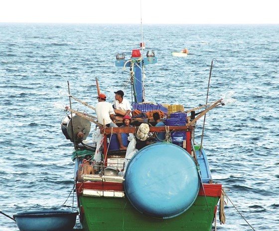Development of seaside fishing villages in the central coastal region ảnh 6