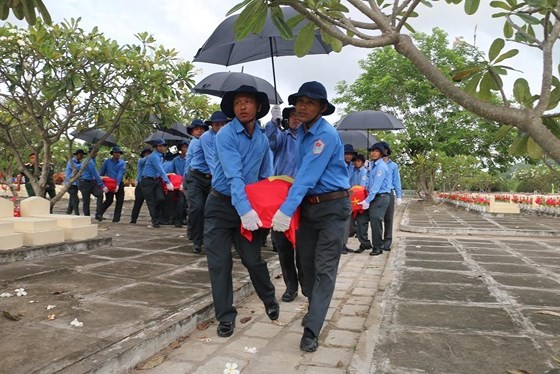 Ha Tinh province celebrates 51st anniversary of Dong Loc T-junction ảnh 24
