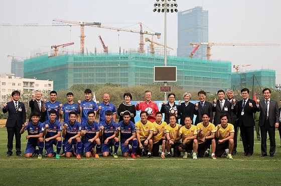 VN-RoK strengthen football development cooperation ảnh 3