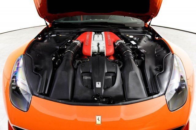 Vẻ đẹp của chiếc Ferrari F12tdf có giá bán siêu đắt đỏ trên thế giới, giá từ 31,8 tỷ Đồng - Ảnh 16. Vẻ đẹp của chiếc Ferrari F12tdf có giá bán siêu đắt đỏ trên thế giới, giá từ 31,8 tỷ Đồng - Ảnh 16.