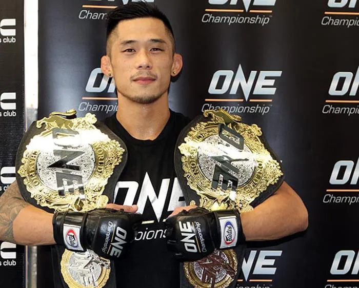 Võ sĩ người Australia gốc Việt Martin Nguyễn.