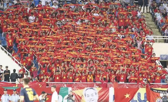 CĐV Việt Nam, "cầu thủ thứ 12" của thầy trò ông Park. Ảnh: Dũng Phương