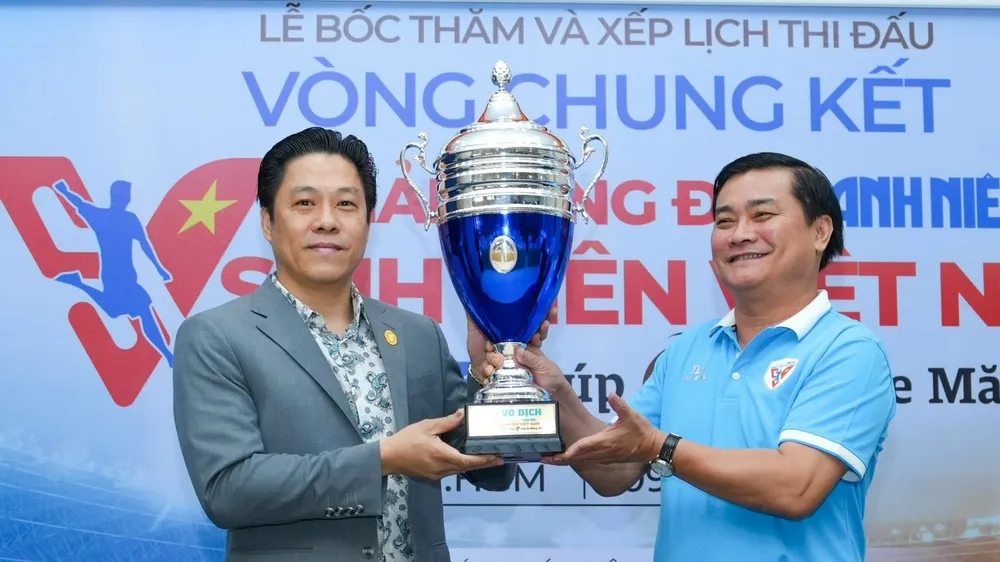 Đội giành Cúp vô địch sẽ nhận tiền thưởng lên đến 300 triệu đồng