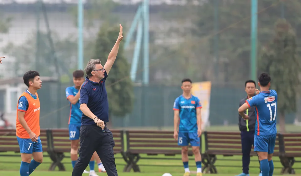 Ông Troussier sẽ tập trung vào đội U23 Việt Nam với nhiều giải quan trọng sắp đến