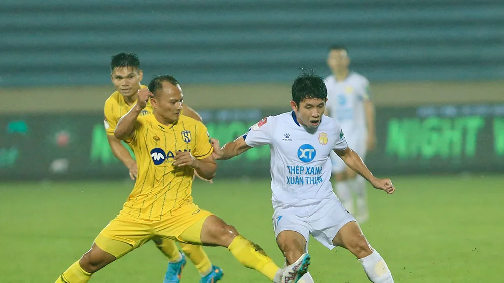 SLNA gây thất vọng qua 5 vòng đấu
