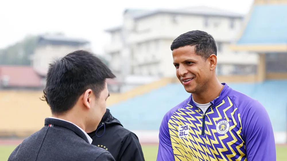 Hà Nội FC bất ngờ chia tay Lucas, để chân sút này vào Đà Nẵng.