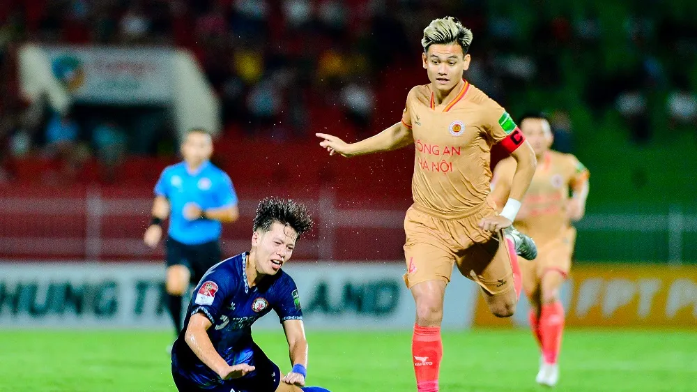 Hồ Tấn Tài lập công ghi bàn thắng duy nhất của trận đấu cho CAHN FC