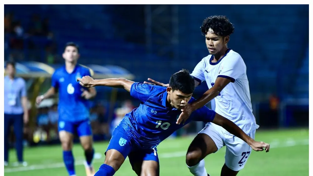 Thắng U23 Campuchia 2-0, Thái Lan khẳng định sức mạnh ở bảng A