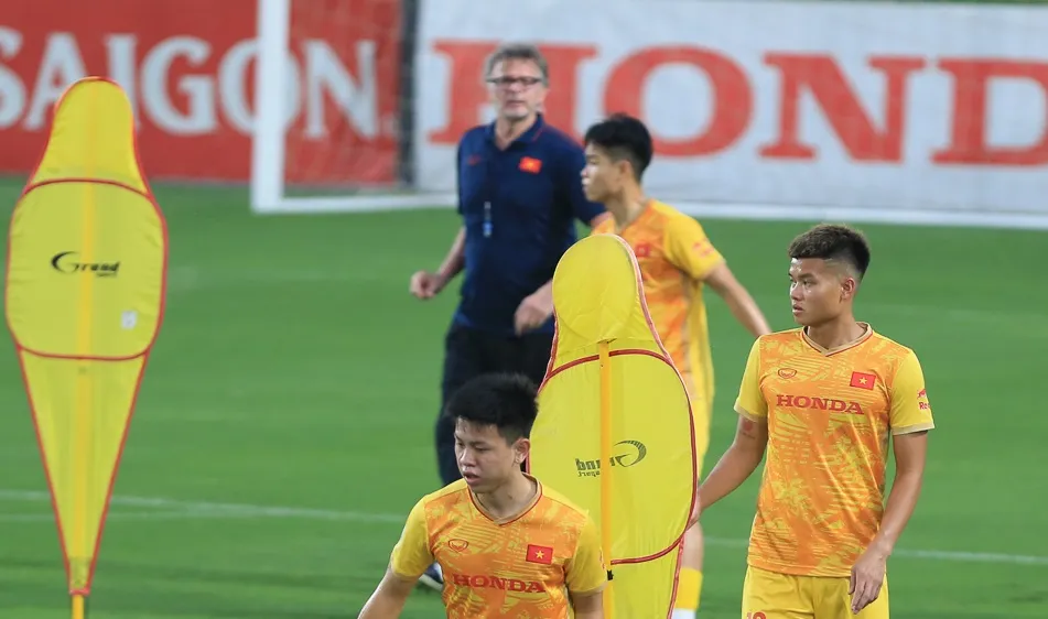 Nhiêu tân binh được HLV Troussier gọi tập trung đội U23 Việt Nam đợt này
