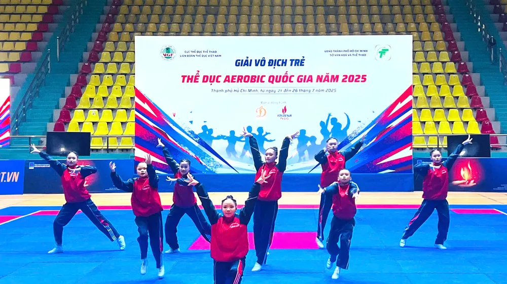 Màn trình chào trước biểu diễn của đội Đồng Nai. Ảnh: TRÚC GIANG