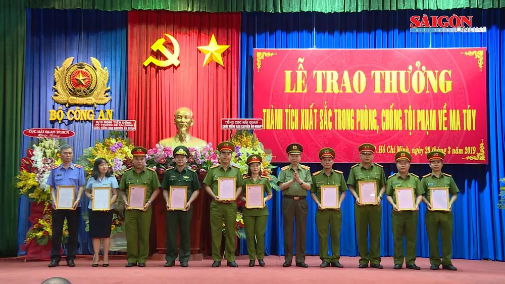 Bộ trưởng Tô Lâm khen thưởng các đơn vị triệt phá 2 đường dây ma túy “khủng” tại TPHCM