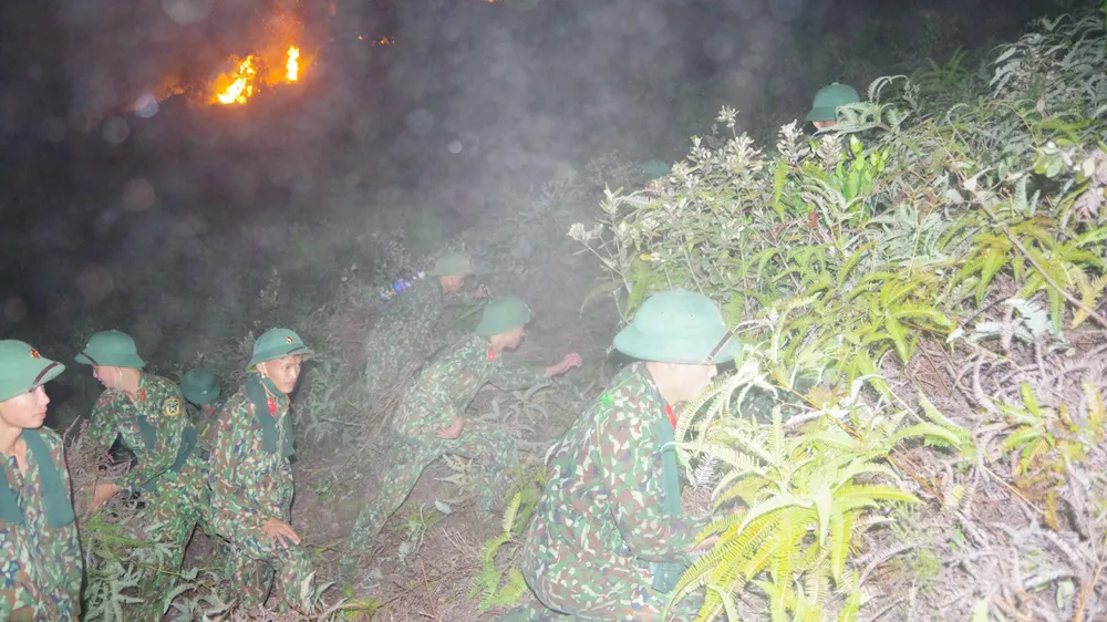 Cơ bản khống chế được đám cháy rừng ở Hà Tĩnh