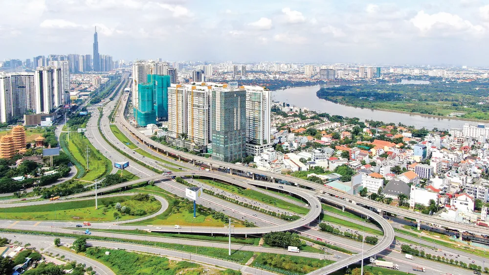 Thôi thúc khát vọng phát triển TPHCM 
