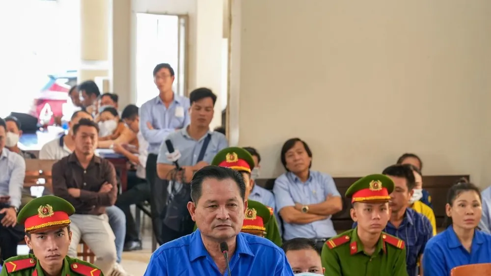 Podcast bản tin tối 23-8: Đại gia biệt thự dát vàng Thiện "Soi" chối tội cho vay lãi nặng