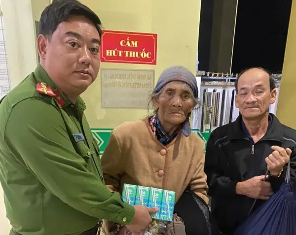 Podcast bản tin tối 15-2: Cụ bà 92 tuổi trở về sau gần 15 năm thất lạc