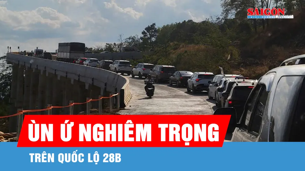 Lâm Đồng: Ùn ứ nghiêm trọng trên Quốc lộ 28B
