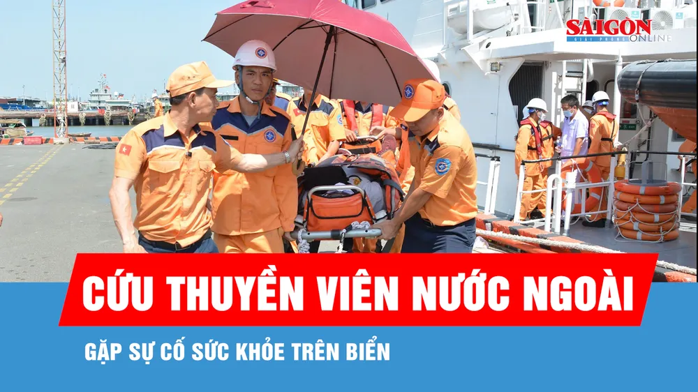 Cứu thuyền viên nước ngoài gặp sự cố sức khỏe trên biển