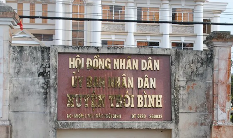 Chủ tịch huyện Thới Bình (Cà Mau) bị phê bình vì để xảy ra sai sót thi tuyển viên chức