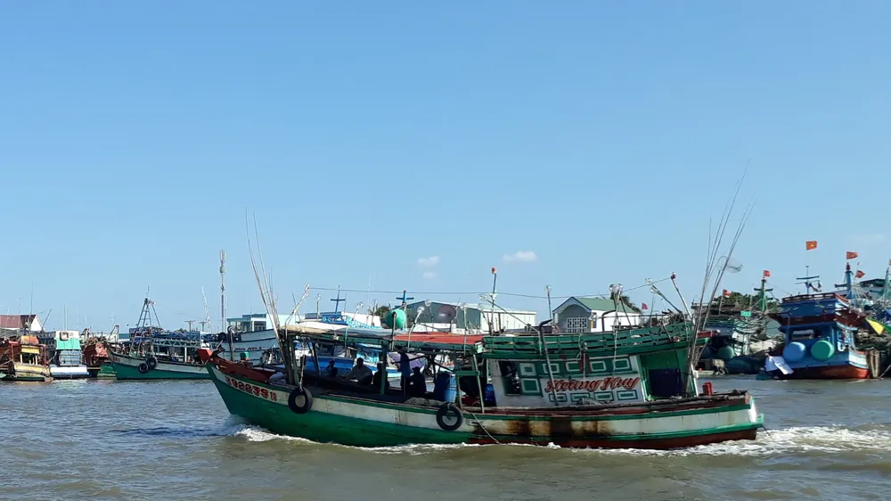 Phạt 1 tỷ đồng và tịch thu tàu cá do vi phạm vùng biển nước ngoài nhiều lần