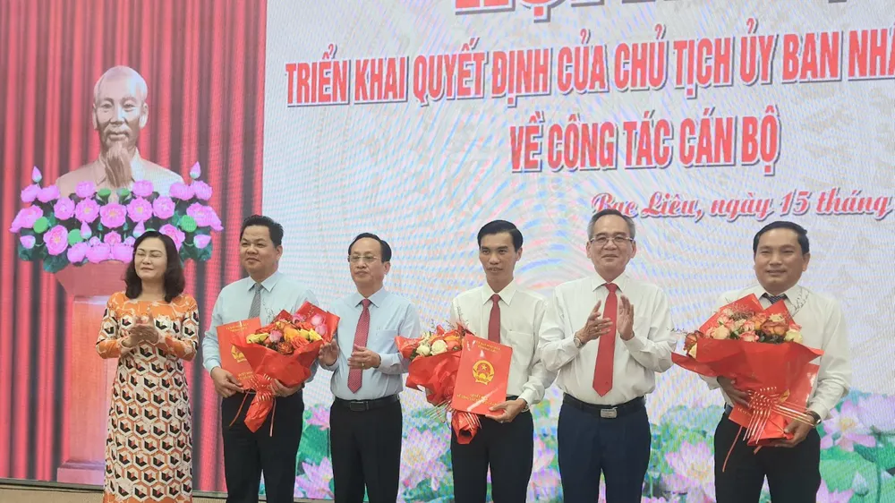 Bạc Liêu bổ nhiệm giám đốc 4 sở mới chia tách