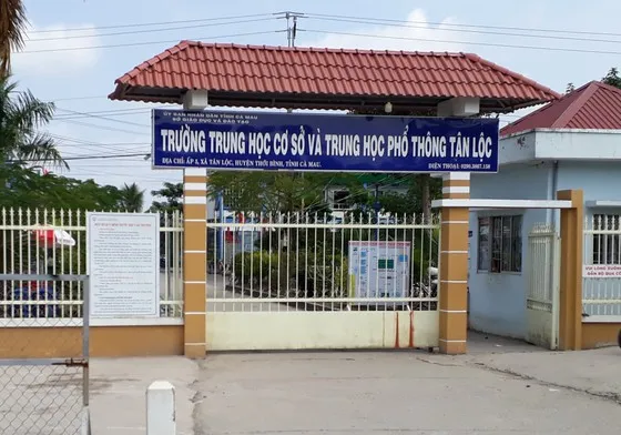 Cà Mau: Kỷ luật khiển trách Hiệu trưởng Trường THCS -THPT Tân Lộc 