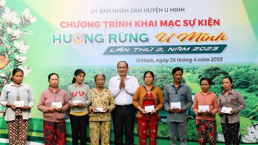 Khai mạc sự kiện Hương rừng U Minh