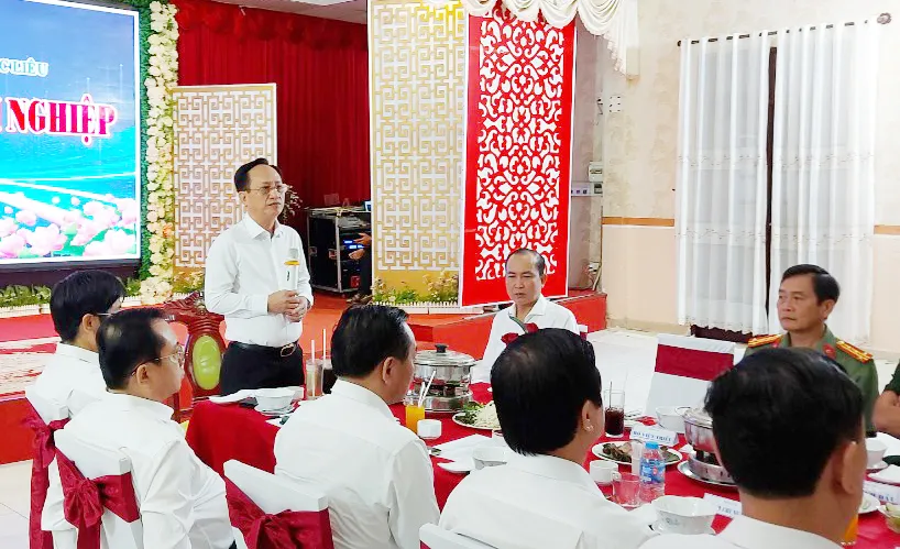 Chủ tịch UBND tỉnh Bạc Liêu gặp gỡ, lắng nghe ý kiến góp ý của doanh nghiệp