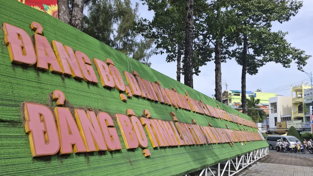 Cà Mau: Phát động đợt thi đua đặc biệt lập thành tích chào mừng đại hội Đảng