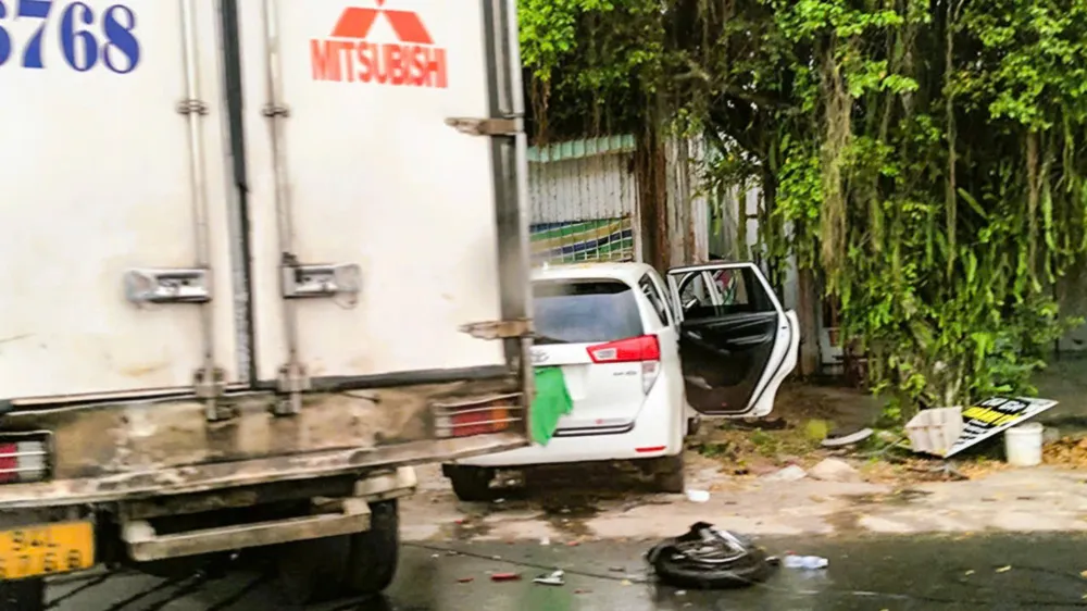 Tai nạn giao thông khiến 1 người tử vong, 4 người bị thương
