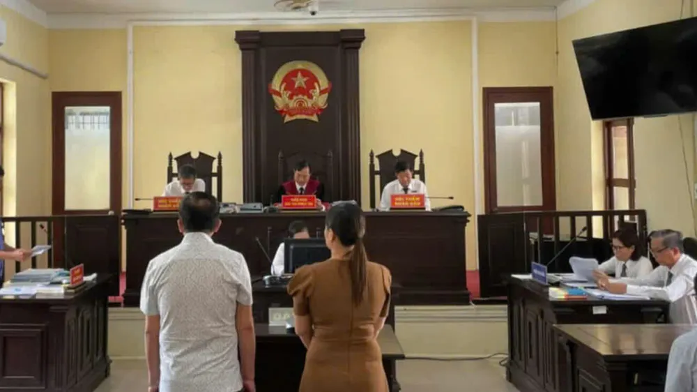 Cựu Giám đốc Trung tâm Lưu trữ lịch sử tỉnh Cà Mau lãnh án 18 tháng tù