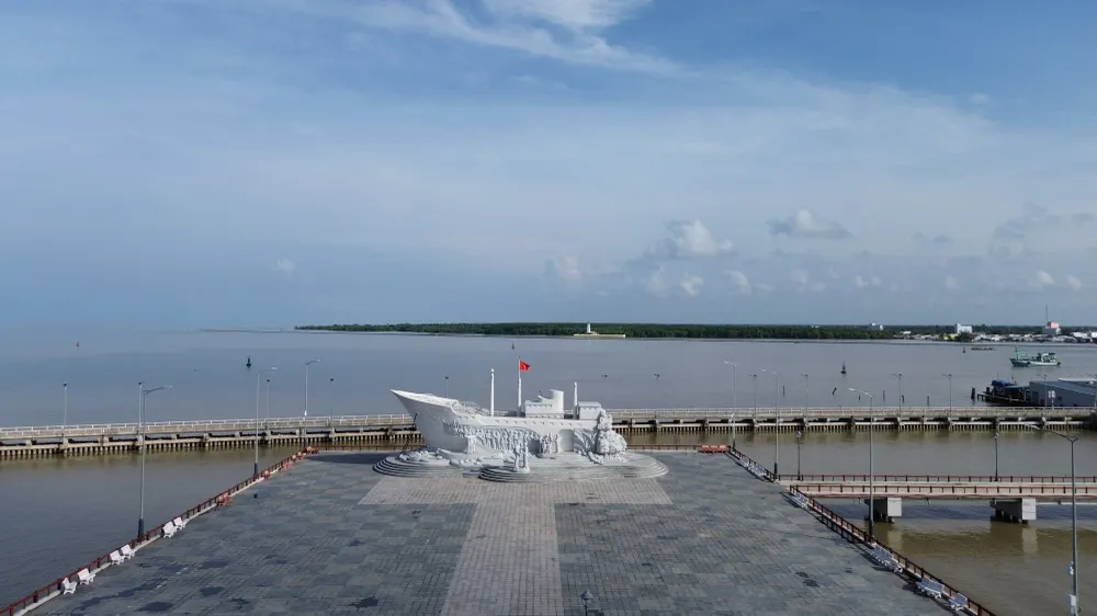Cà Mau xây cảng du lịch, hàng hóa thuộc Khu tượng đài kỷ niệm chuyến tàu tập kết ra Bắc