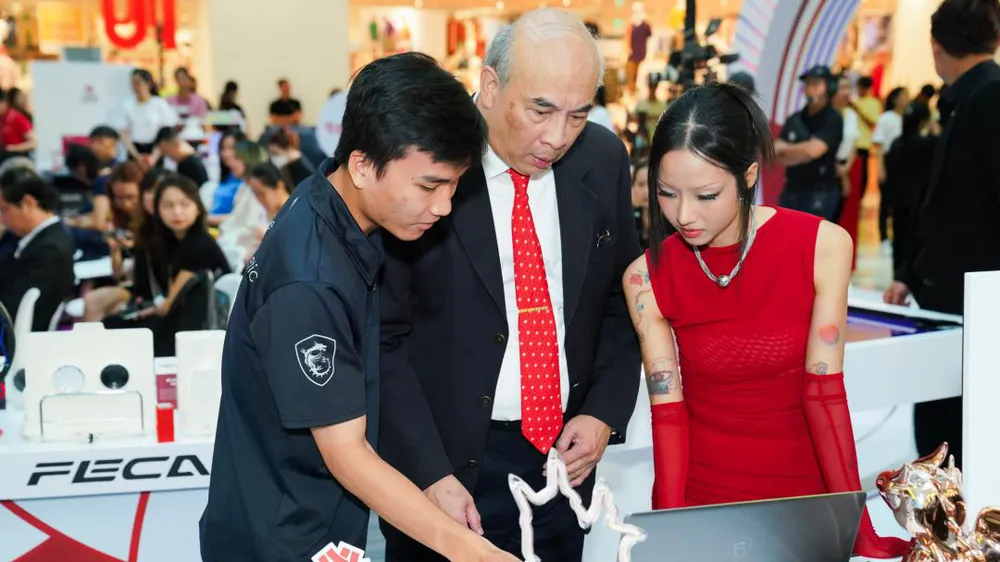 Sự kiện trải nghiệm sản phẩm đạt giải thưởng Taiwan Excellence với sự xuất hiện của “Nữ Hoàng Rap Việt” Suboi thu hút đông đảo doanh nghiệp và người tiêu dùng