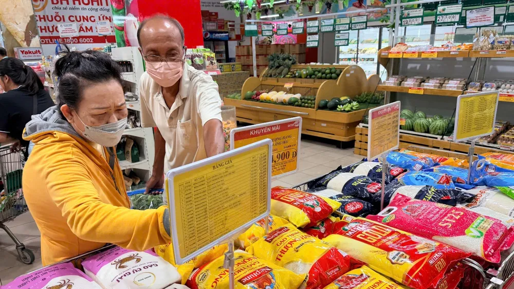 Thông qua trưng bày, doanh nghiệp nhận biết phản ứng của khách hàng về sản phẩm (ẢNH: HOÀNG HÙNG)