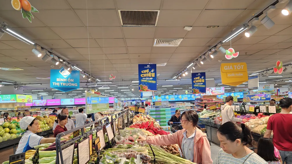 Co.opmart là nơi mua sắm tin cậy của hàng triệu gia đình Việt (ẢNH: CHÂU ANH)