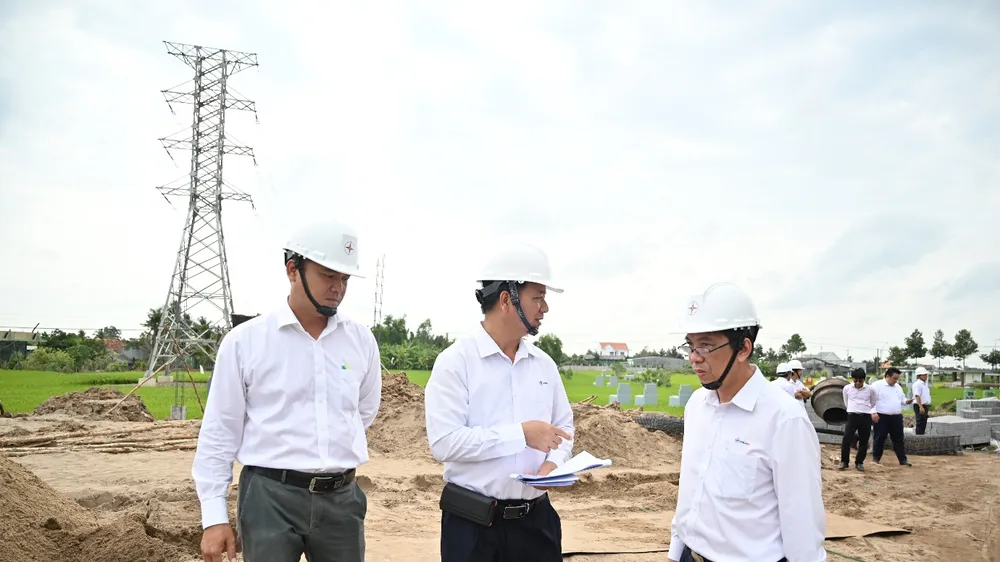EVNSPC đang tập trung cao độ cho công tác đầu tư xây dựng lưới điện đảm bảo nguồn điện phục vụ người dân