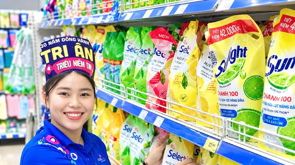 Thành viên HTX Tiêu dùng Co.op được hưởng nhiều quyền lợi khi mua sắm (ẢNH: MINH XUÂN)