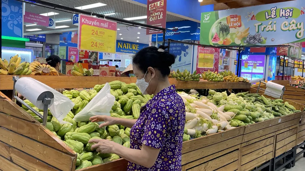 Dự báo người tiêu dùng mua sắm tăng cao về cuối năm