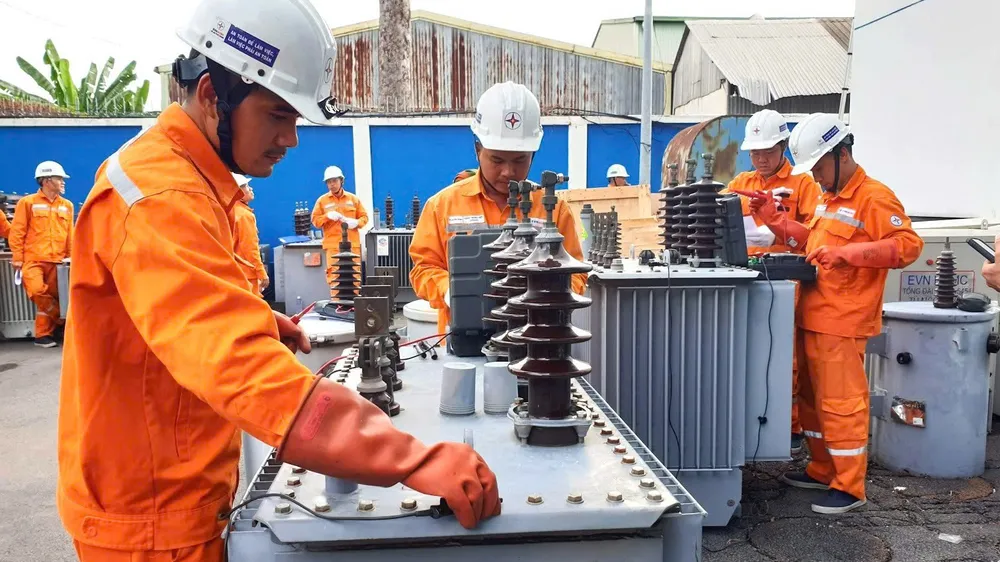 EVNHCMC từng bước xây dựng lưới điện thông minh, hiện đại, bền vững, đáp ứng mục tiêu phát triển kinh tế - xã hội của TPHCM