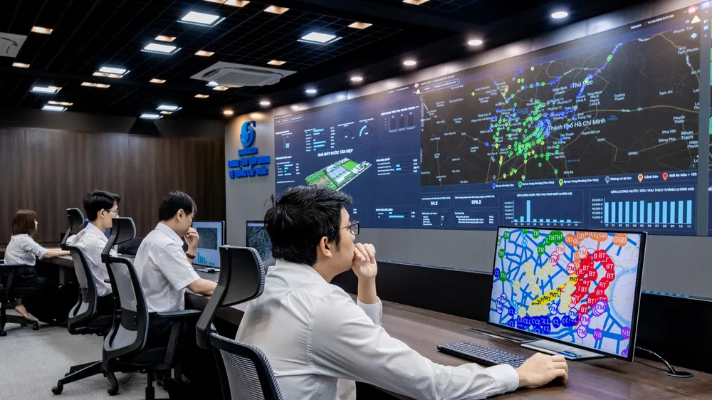 Trung tâm vận hành hệ thống cấp nước giúp SAWACO đẩy mạnh ứng dụng số trong quản lý cấp nước (ẢNH: ĐINH BÍCH)