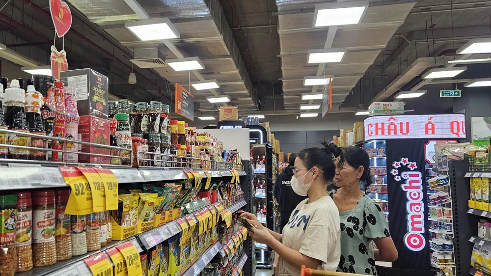 Các đợt khuyến mãi quy mô lớn được nhà bán lẻ triển khai liên tục