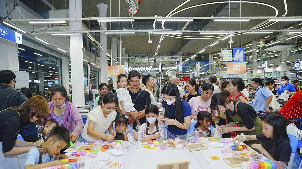 Saigon Co.op tổ chức các hoạt động trải nghiệm tại siêu thị cho học sinh và phụ huynh (ẢNH: HỒNG ANH)
