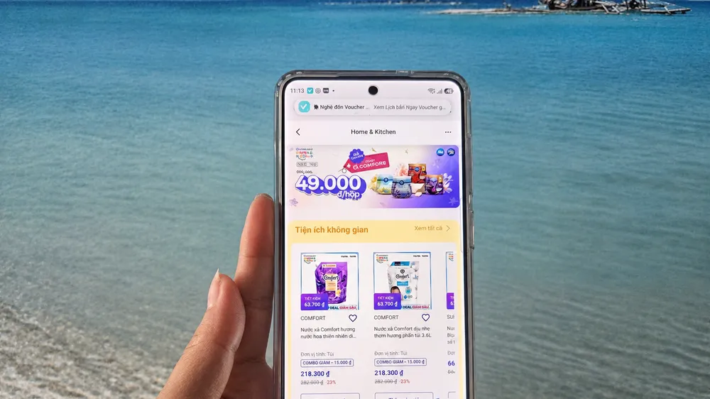 Khách mua hàng trực tuyến qua Co.op Online (ẢNH: ANH THY)