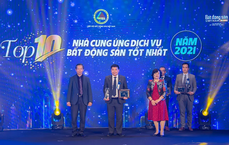 Tập đoàn Xây dựng Hòa Bình đứng số 1 trong Top 10 Nhà cung ứng dịch vụ bất động sản tốt nhất năm 2021